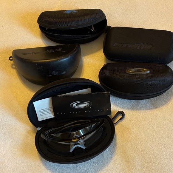 Oakley Clear Glasses with Case - Picture 1 of 5